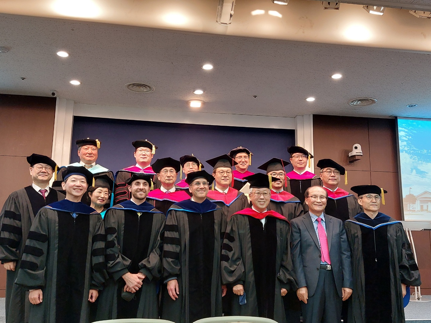 KakaoTalk_20220922_045247806_06.jpg